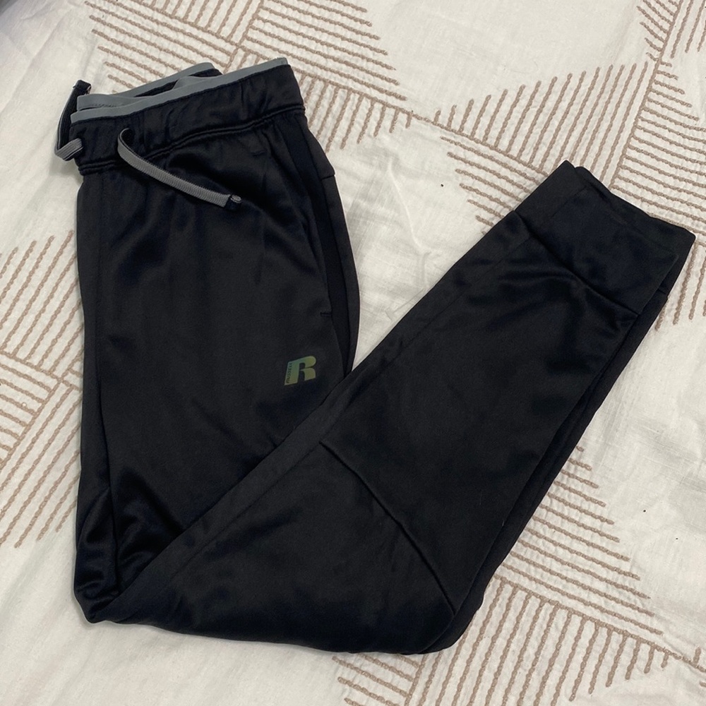Russell black sweatpants S L (10-12)